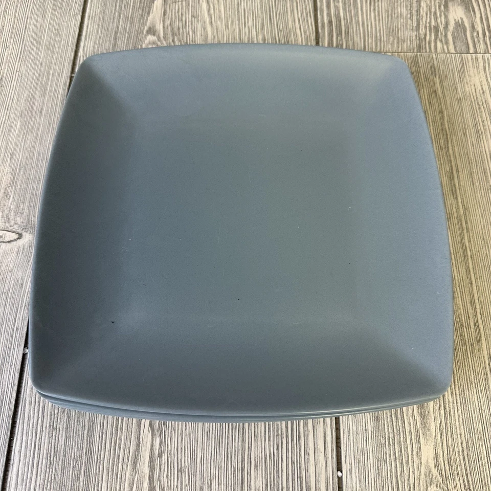 Gibson Home Square Melamine Plates, Grey Lot Of 4 - Image 2 of 4