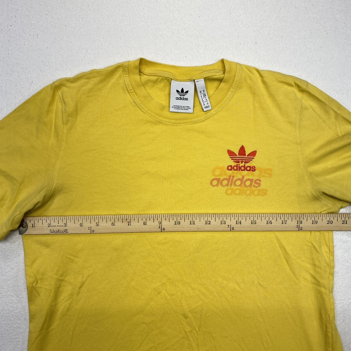 Adidas T shirt Adult Medium Yellow Embroidered Logo Short