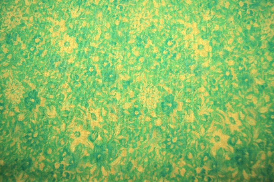 1 Yard Seafoam Green White Flowers Cotton Quilting Fabric 37" X 44" - Image 3 of 3