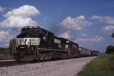 NS 9305 & 1 ON #860  ACTION  NORFOLK SOUTHERN   ORIGINAL SLIDE