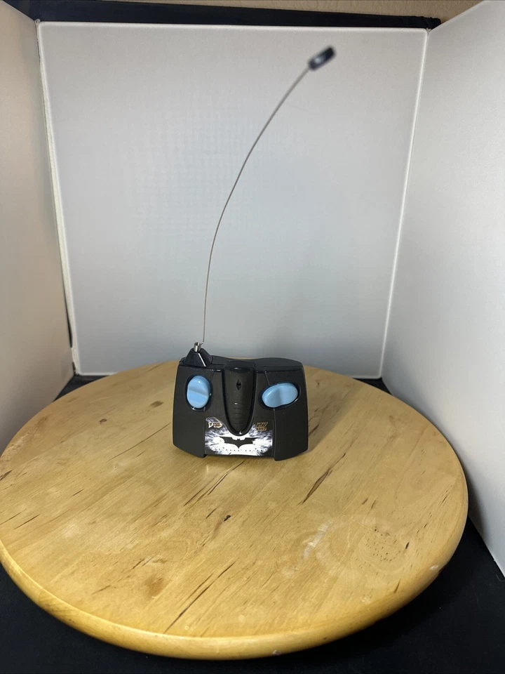 Tyco R/C Remote Radio-Controlled Batman Batboat - Image 4 of 4