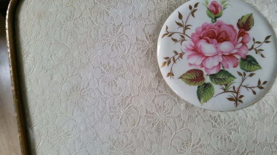 Messing Glas Tablett Kugelfüße Stickereien Porzellan Rosen Ornament 32x19,5cm - Bild 4 von 4