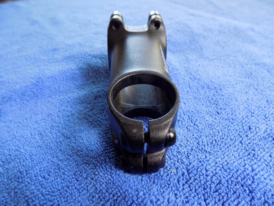 SYNTACE LITE FORCE STEM 75MM  31.8MM BAR  +/-17 DEG RISE 1-1/8 BLACK  100 GRAMS - Image 4 of 4