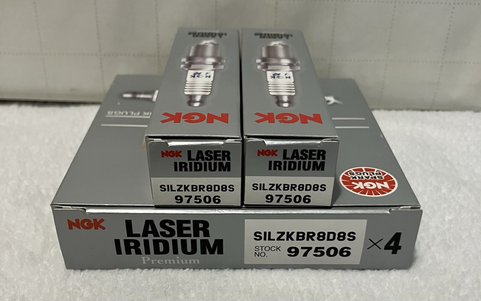 Set Of 6 NEW OEM  LASER IRIDIUM SPARK PLUGS NGK 97506 SILZKBR8D8S BMW