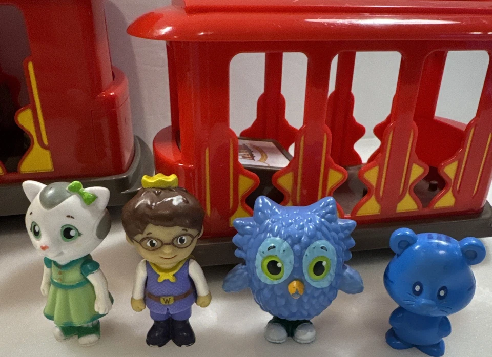 Lote de figuras y trolley electrónico Daniel Tigers Neighborhood Deluxe Foto 3 de 4