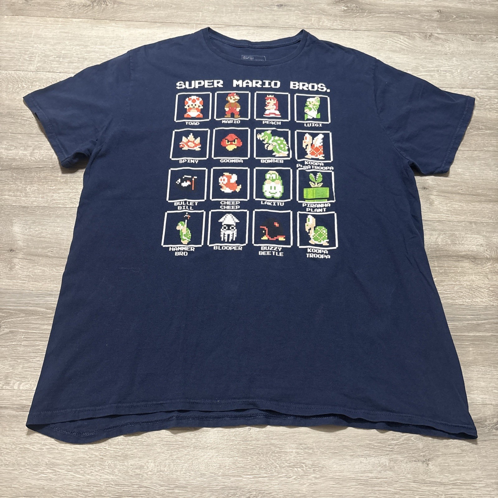 Super Mario Bros 8-Bit Character Graphic T-Shirt Men’s 2XL Blue Nintendo Tee