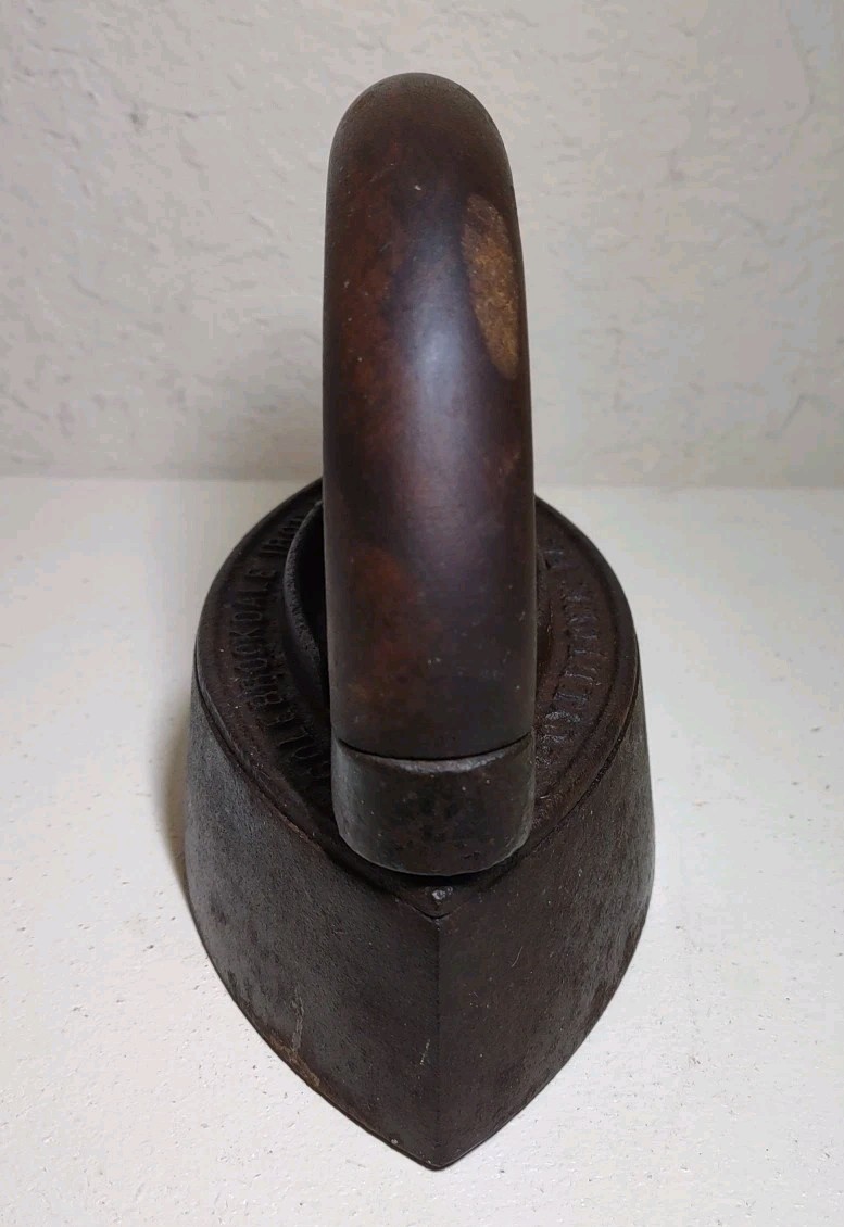 Antique Colebrookdale Sad Iron Cast Iron w/ Wooden Handle Boyertown PA USA