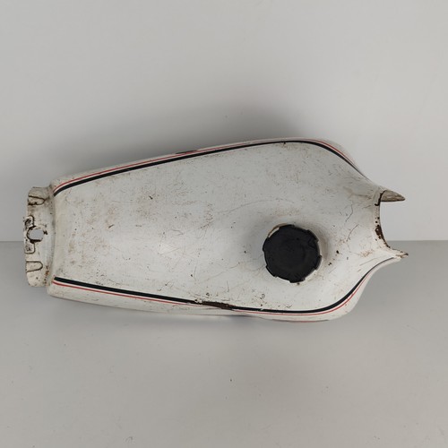 YAMAHA XT 250 3Y3 FUEL TANK - Picture 5 of 19