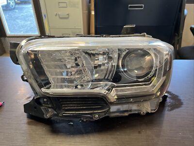 Oem Driver Side  Headlights Headlamp For 2016-2022Toyota Tacoma TRD w/ LED