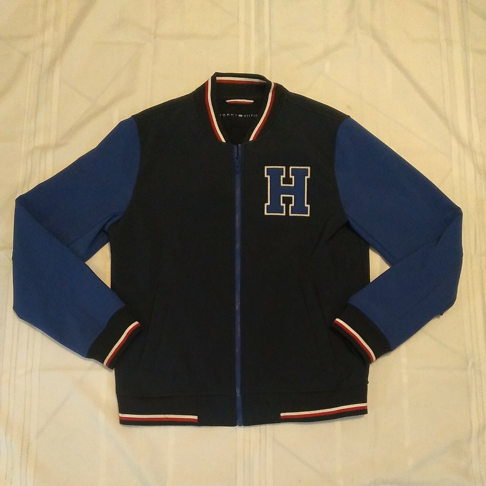 Tommy Hilfiger Size Mens Small 