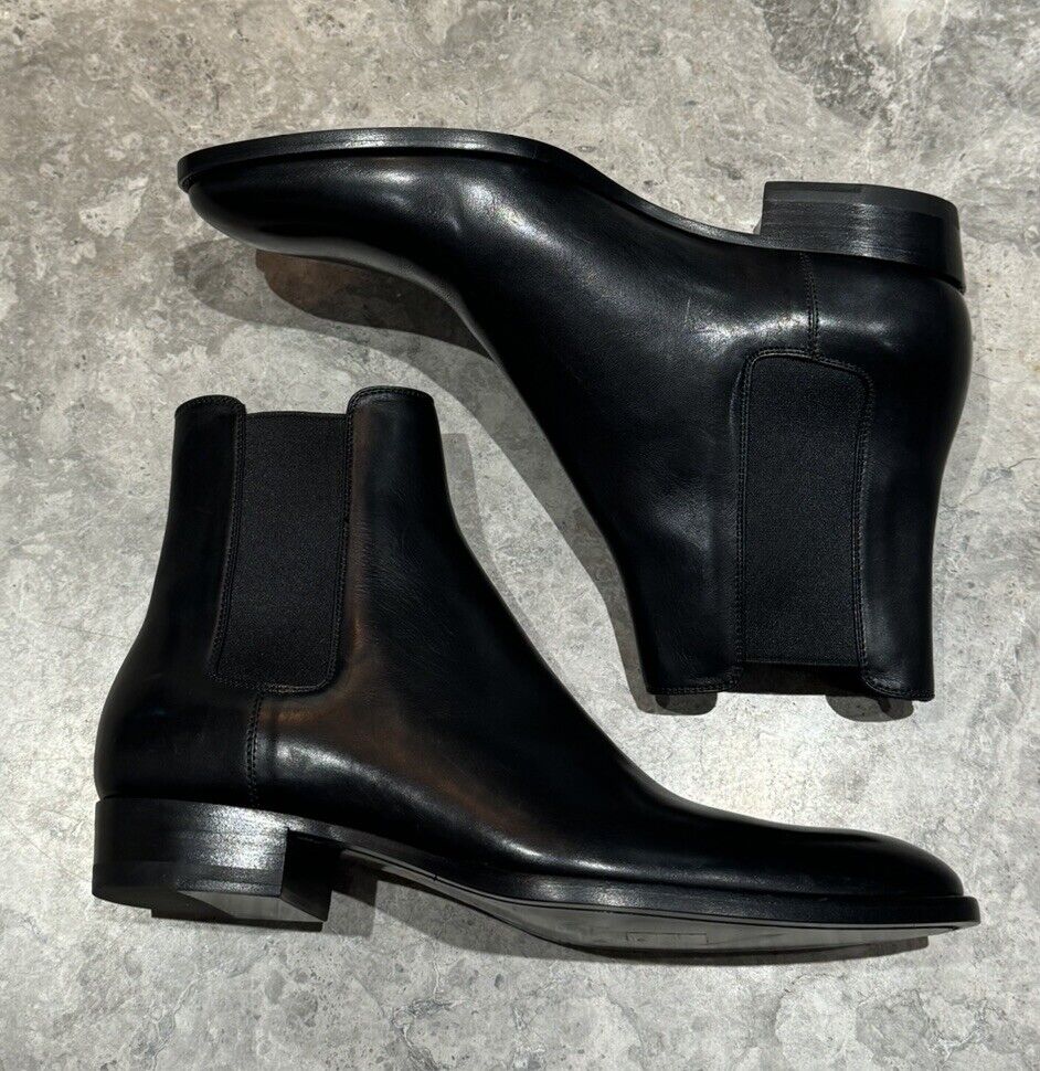 SAINT LAURENT Men's 'Wyatt 30' Leather Chelsea Boots Black SAINT LAURENT Men's 'Wyatt 30' Leather Chelsea Boots Black