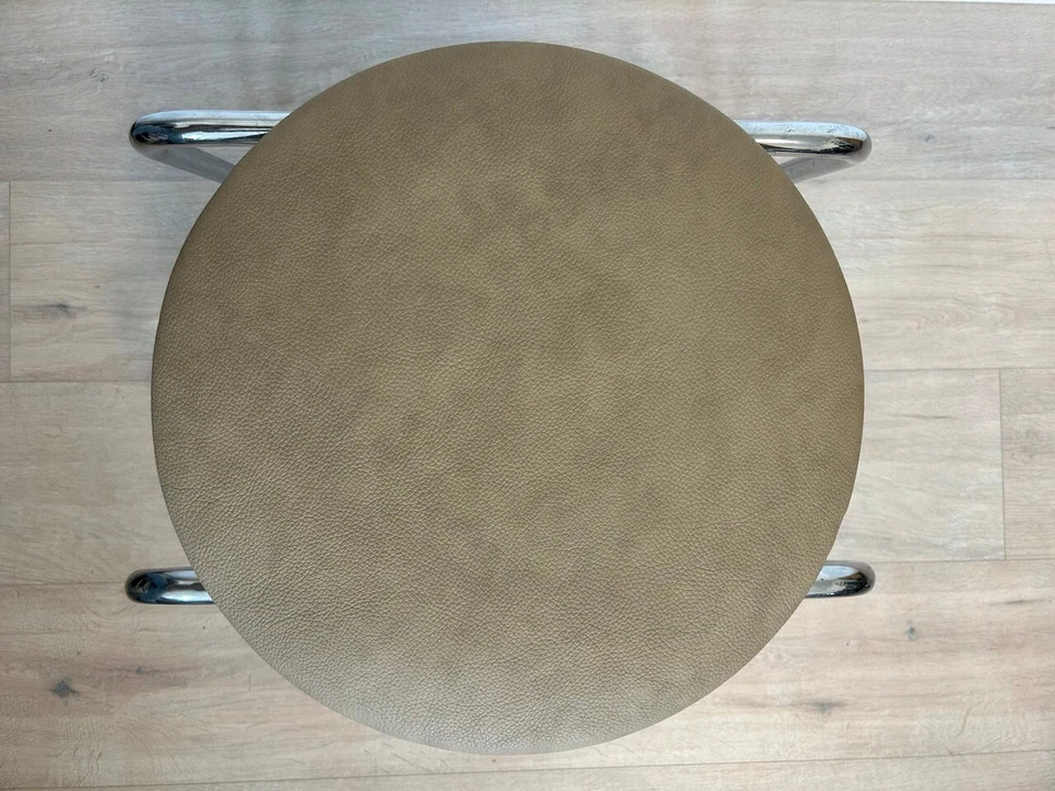 Taburete otomano vintage de Kovona 1970 Foto 3 de 4