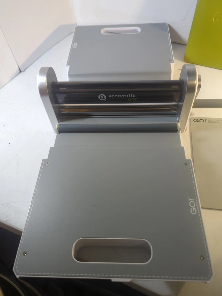 Accuquilt GO! Máquina troqueladora de tela 55100 con troqueles + tapete Foto 2 de 4