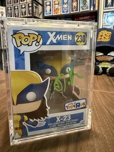 Funko Pop! Marvel X-Men Logan Deadpool Wolverine X-23 #230 - Signed - Dafne Keen