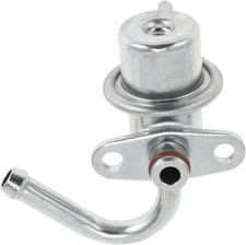 Fuel Injection Pressure Regulator 22670-0W000 Fits for Nissan D21 Pickup