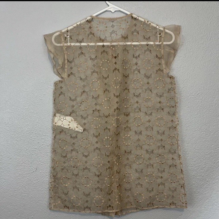 Valentino Spa Sheer Cream Button Up Silk Blend Cap Sleeve Floral Eyelet Top Sz 4 thumbnail 10