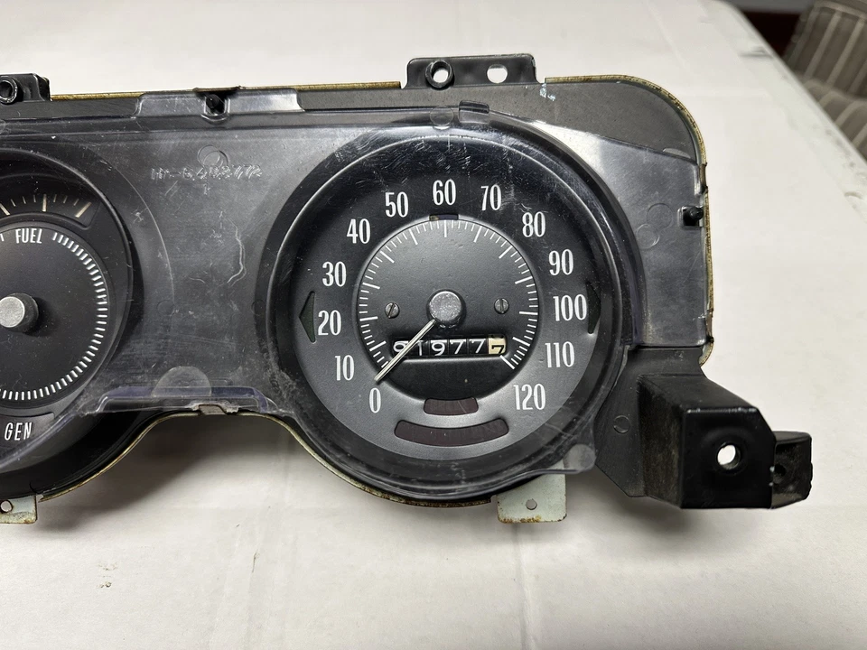 Pontiac GTO LeMans 1971-1972 velocímetro fabricante de equipos originales calibre clúster 91 k millas Foto 2 de 4
