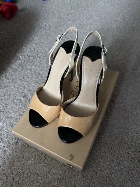 Women Mia May Heels Beige Leather 37