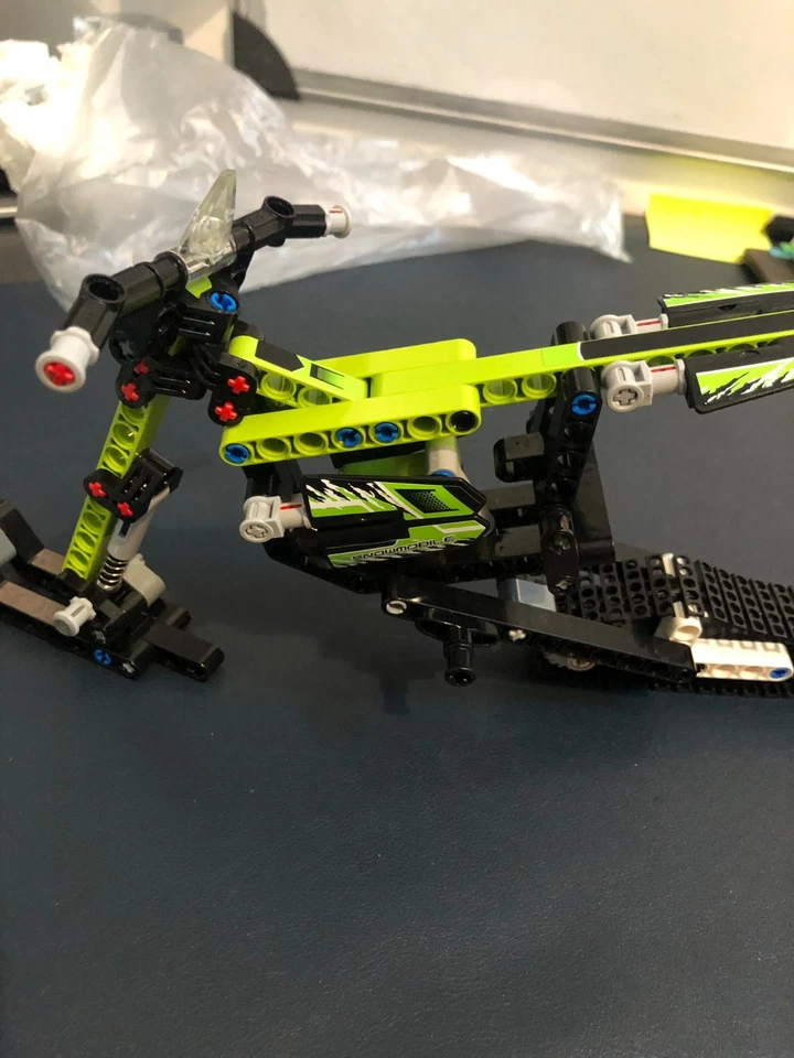LEGO Technic 42021 Snowmobile, photo 4 of 5