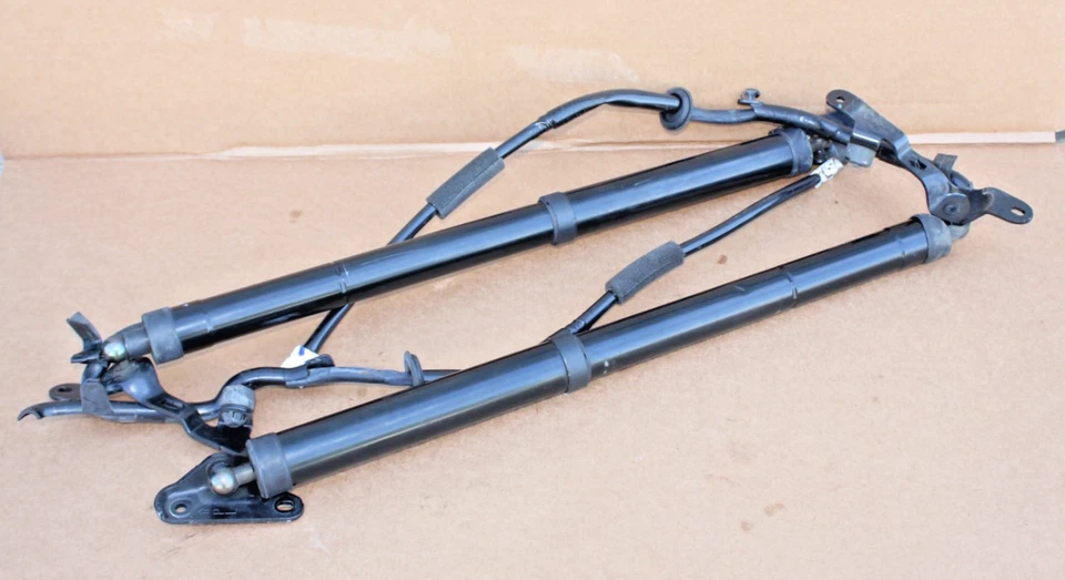 OEM Trunk Lid lift electric motor set / Power actuator for 2017-2018 Toyota RAV4 - Image 3 of 4