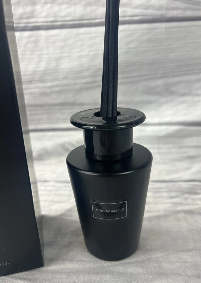 NEW IN BOX AROMA 360 / AROMA360 REED DIFUSSER, DEJA VU 100ML Bespoke Collection - Image 3 of 4