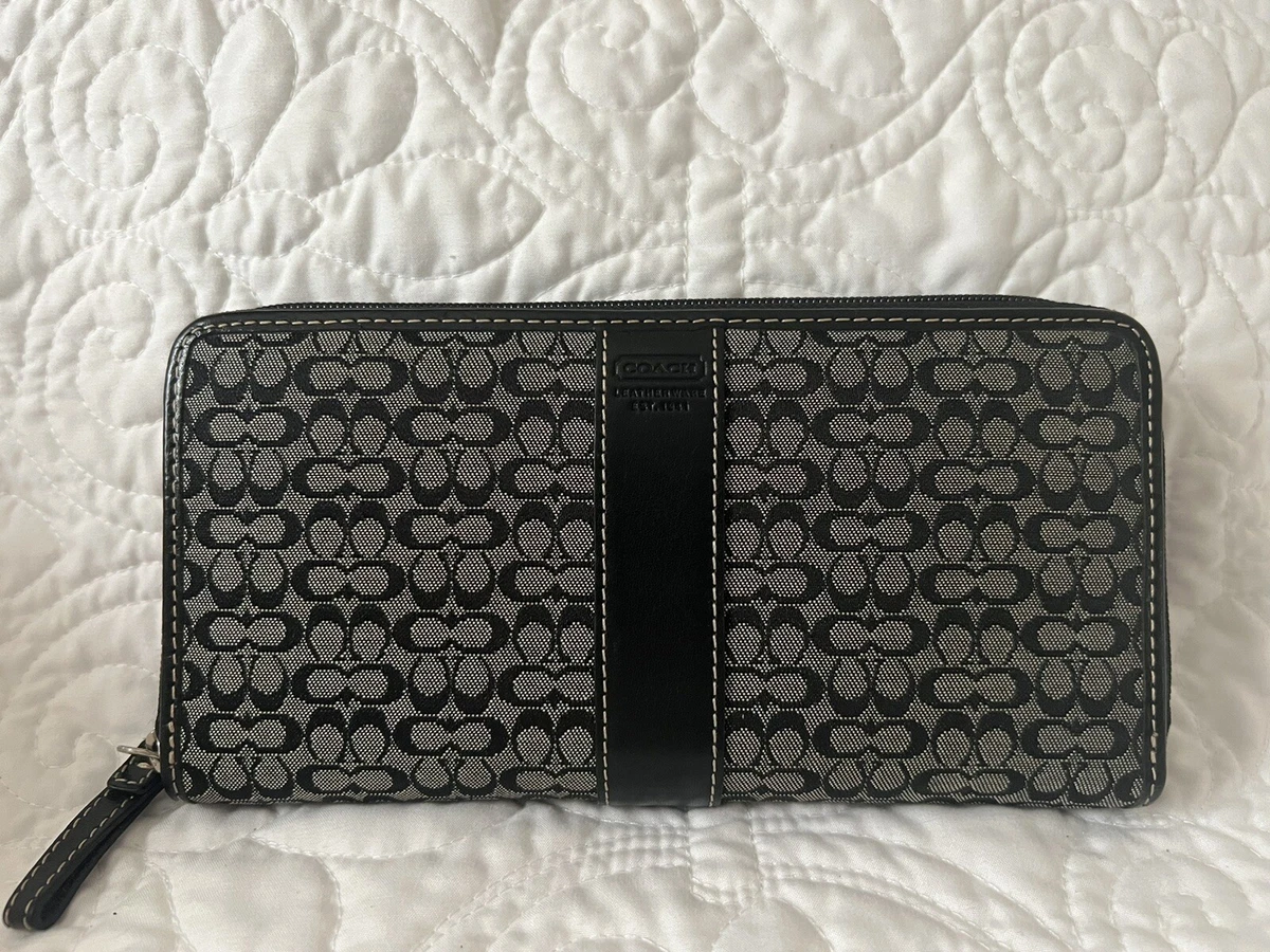 Coach fabric wallet clearance
