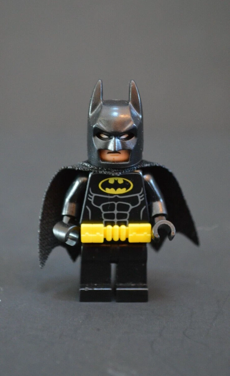 Lego BATMAN Minifigure w/Utility Belt - sh312 Set #'s 70922, 70916