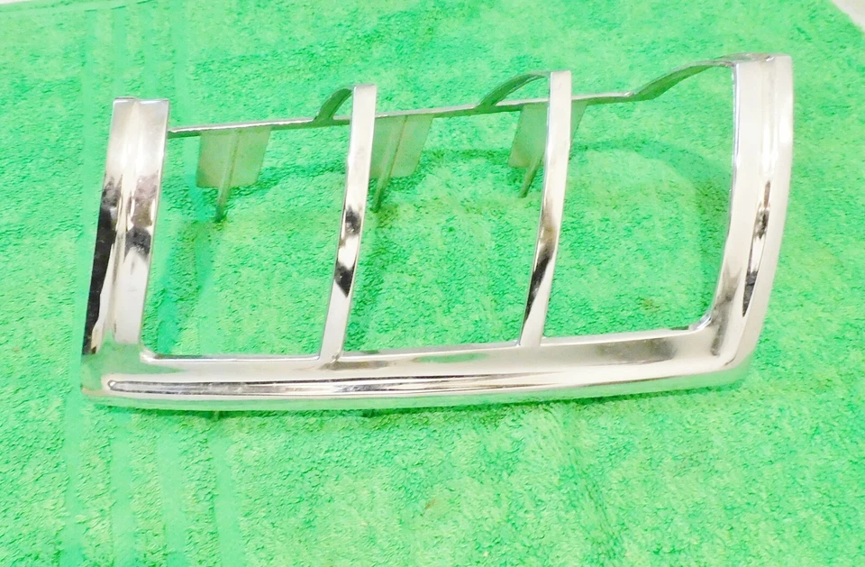 1975-1978 Ford Custom 500 LTD Brougham Landau НОВЫЙ ИЗ СТАРЫХ ЗАПАСОВ LH ОБОДОК ДВЕРИ ЗАДНЕГО ФОНАРЯ - Изображение 3 из 4