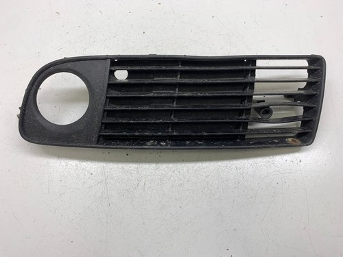 Audi A6 S6 C5 4B 2000 Verkleidung Nebelscheinwerfer / Gitter vorne DRA35535
