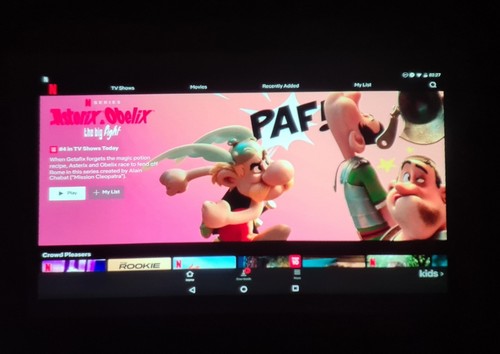 Lenovo Yoga Tab 3 Pro YT3-X90F 10.1" 32GB Wifi Tablet + Built-in Projector - Picture 8 of 14