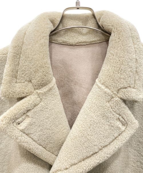 Ameri                    REVERSIBLE BOA PONCHO CO… - image 4