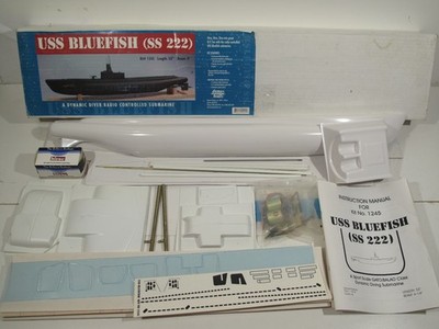 OPEN BOX VTG Dumas Boats 1245 33 in USS Bluefish (SS 222) Submarine Kit *READ*