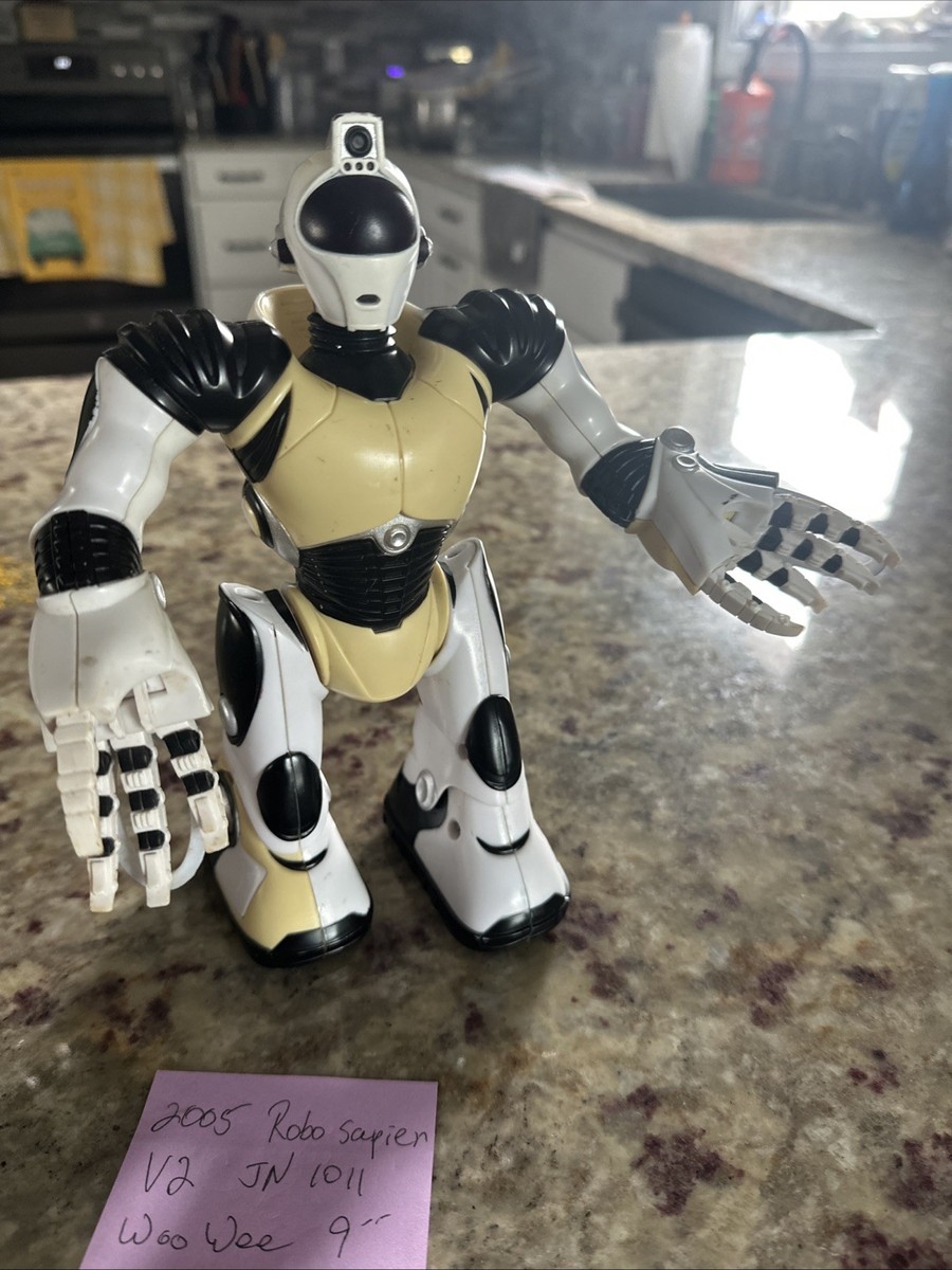 WowWee Robo Sapien Robot Action Figure 2005 9