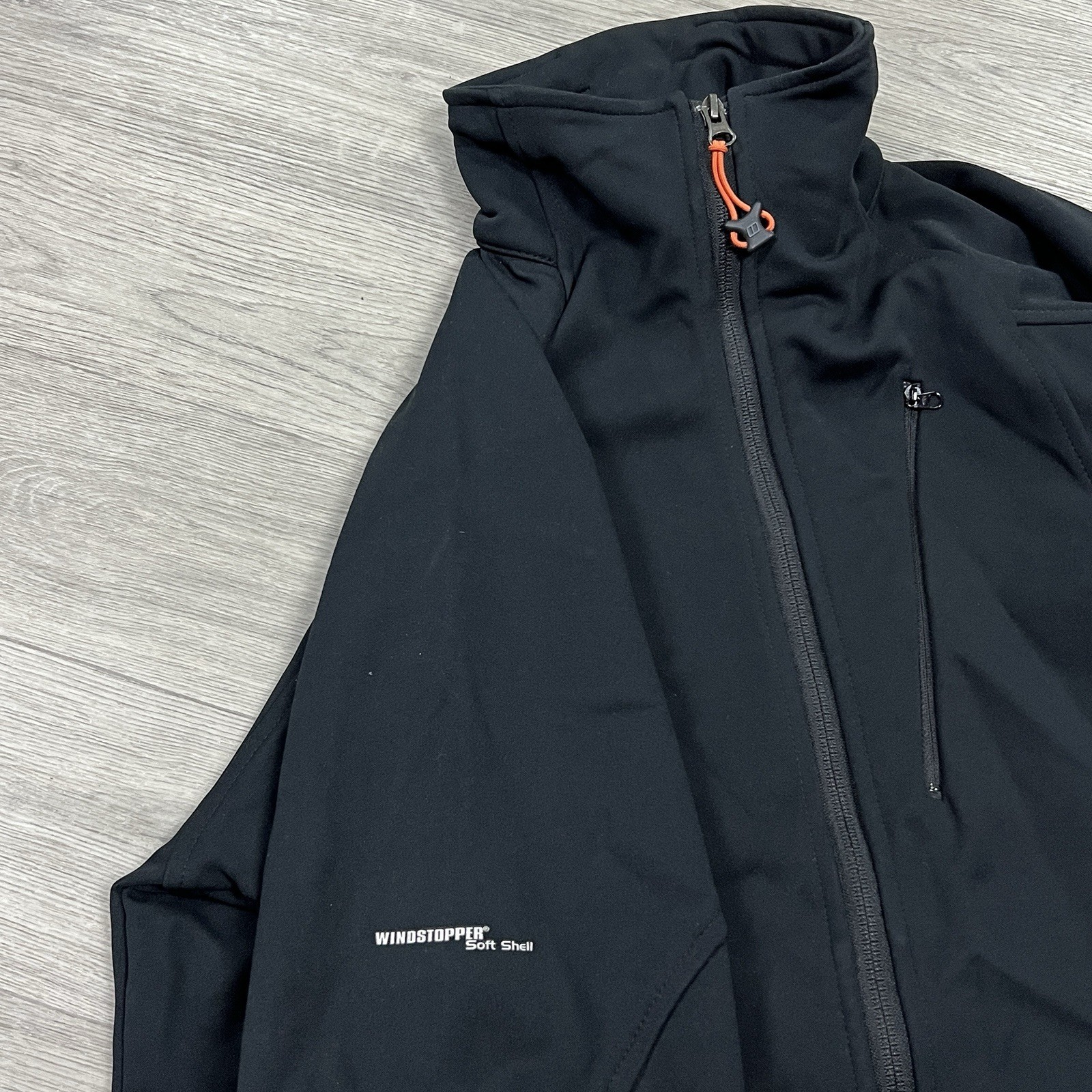 Berghaus Windstopper Softshell Jacket Black Techn… - image 4