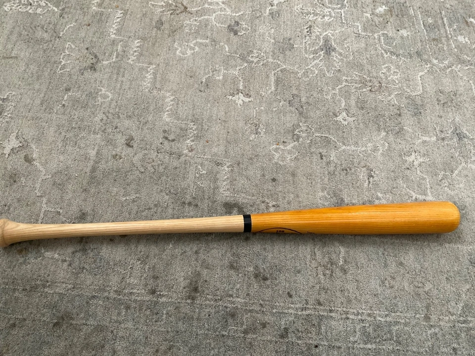 DIAMONDBACKS STEPHEN DREW SIGNED  REFINISHED  BAT  COA RARE - Image 4 of 4