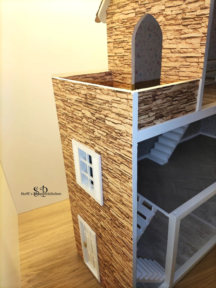 "Traumhaus" Großes restauriertes Puppenhaus  für Miniaturen in 1:12 - Bild 3 von 4