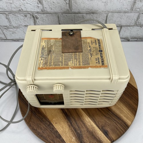 Radio antigua 1940/1941, G-E J-644W, 115 voltios 10,5" x 7,3" x 7,38" probada funciona - Imagen 14 de 20