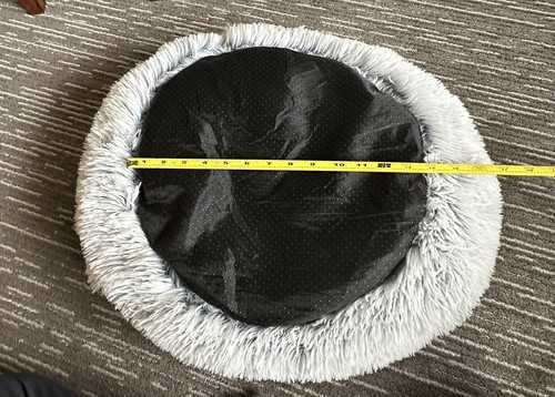 Silly Doggo calming plush dog bed size - medium (18” dia.) - grey - Picture 4 of 8