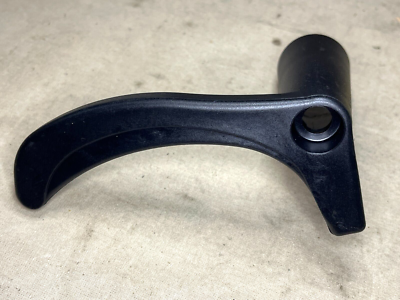 やまと CAT 299-6986 LOADER BACKHOE CAB DOOR AND WIND LATCH ASSEMBLY 2540