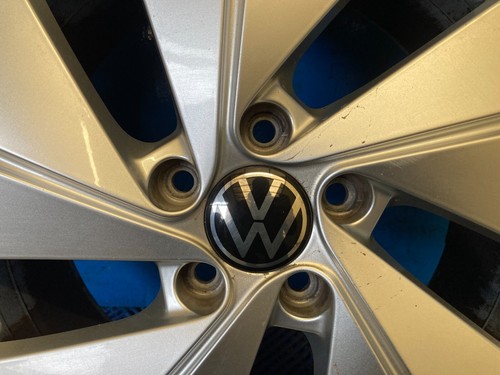 VW Golf MK8 Belmont Spare Alloy Wheel With 4.7mm Tyre 5H0601025C 7.5Jx17 E831 - Picture 7 of 9