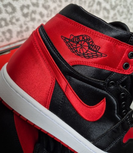 Womens Air Jordan 1 Retro Hi OG Size UK 8.5 Black University Red White B4 - Picture 13 of 21