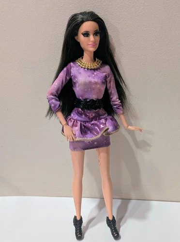 Barbie Puppe - Leben im Traumhaus sprechender Raquel 