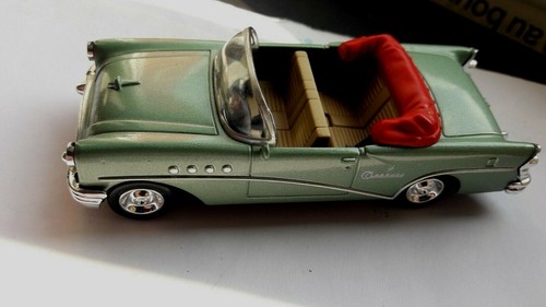 VOITURE MINIATURE 1/43è BUICK CENTURY 1955