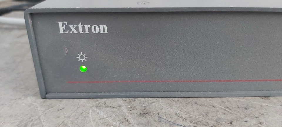 Extron OEM 43-069-01 Computer to Video Scan Converter Make Offer! - Image 2 of 4