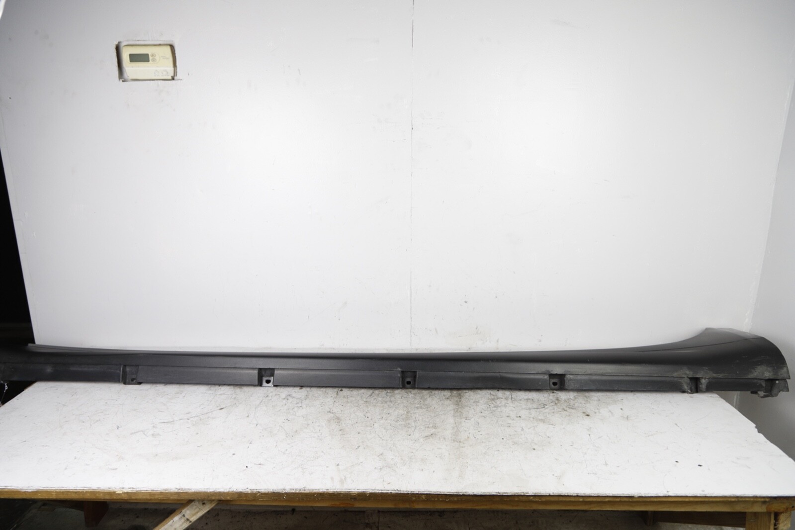 14-20 MASERATI GHIBLI DRIVER SIDE SKIRT ROCKER PANEL MOLDING NERO BLACK 820A OEM