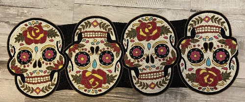 Runner da tavolo Cynthia Rowley HALLOWEEN con perline TESCHI DI ZUCCHERO 13" X 36" nuovo con etichette