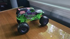 Monster Jam Grave Digger 40th Anniversary Monster Truck Green Die Cast Toy