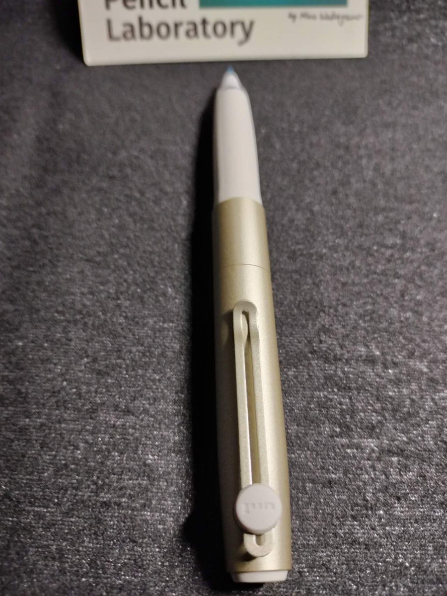 DDP 】Uniball ZENTO Signature 0.7mm Gold + 3 Refills + Extra 10