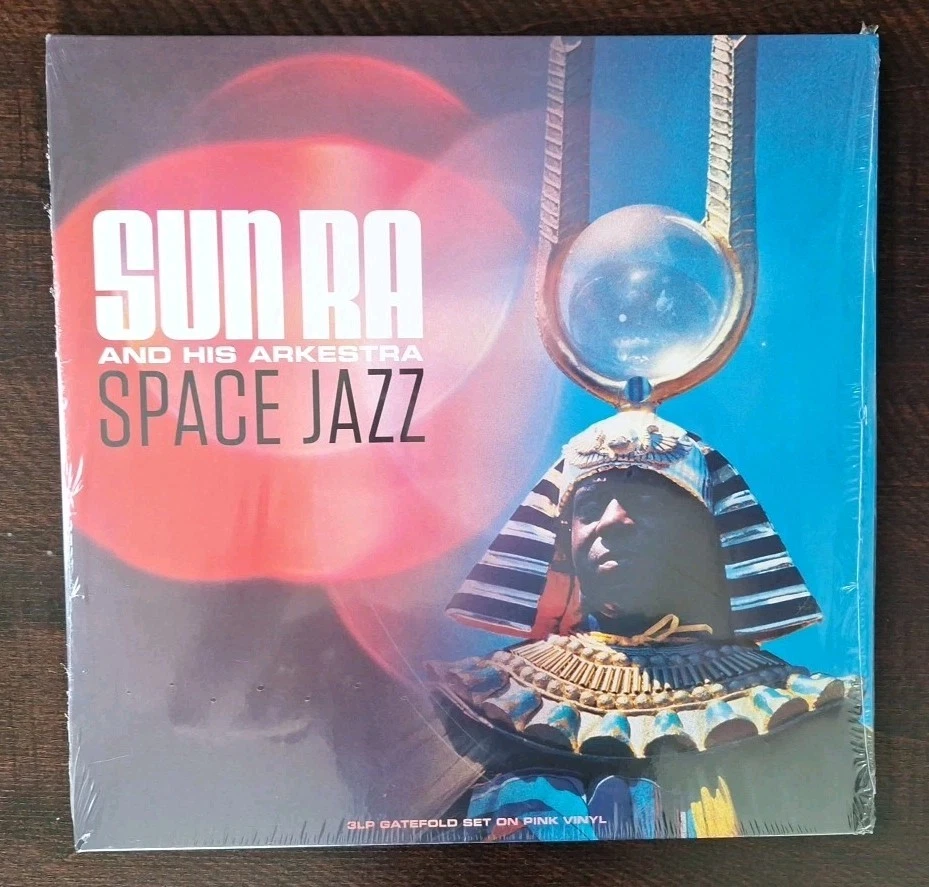 Sun Ra and His Arkestra Space Jazz отличная термоусадка 3 пластинки розовый винил импорт - Изображение 2 из 4
