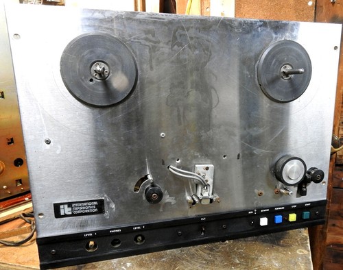 ITC International Tapetronics Corporation Reel-Reel Tape Transport Model 856-753 - Picture 2 of 10